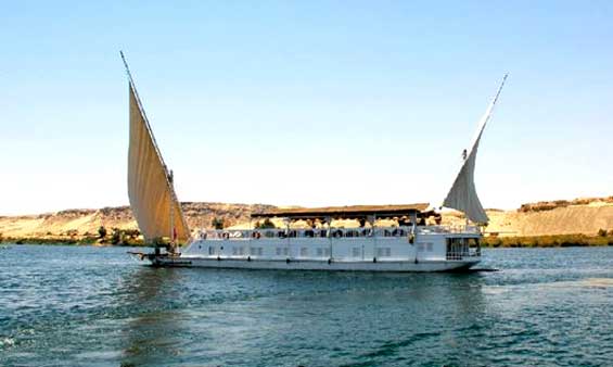 MS Amoura Dahabiya Nile Cruise