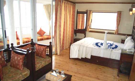 Sonesta Amirat Dahabeya Nile Cruise