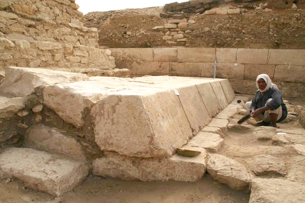 Iput I and Khuit Pyramids