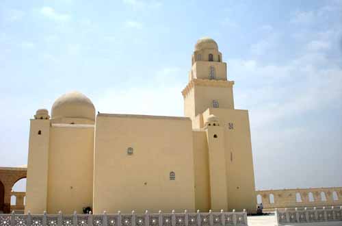 Al Guyushi Mosque